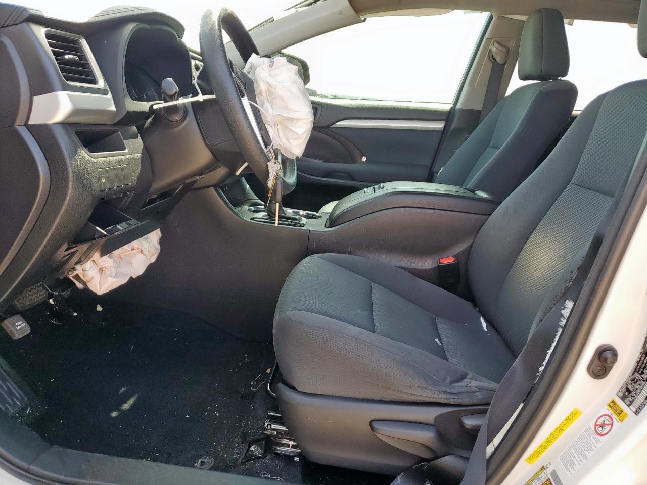 2015 Toyota Highlander Le VIN: 5TDZKRFH6FS073592 Lot: 64459155