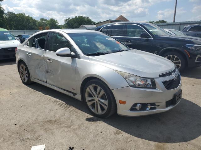 Sedans CHEVROLET CRUZE 2014 Srebrny