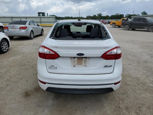  FORD FIESTA 2018 Белы