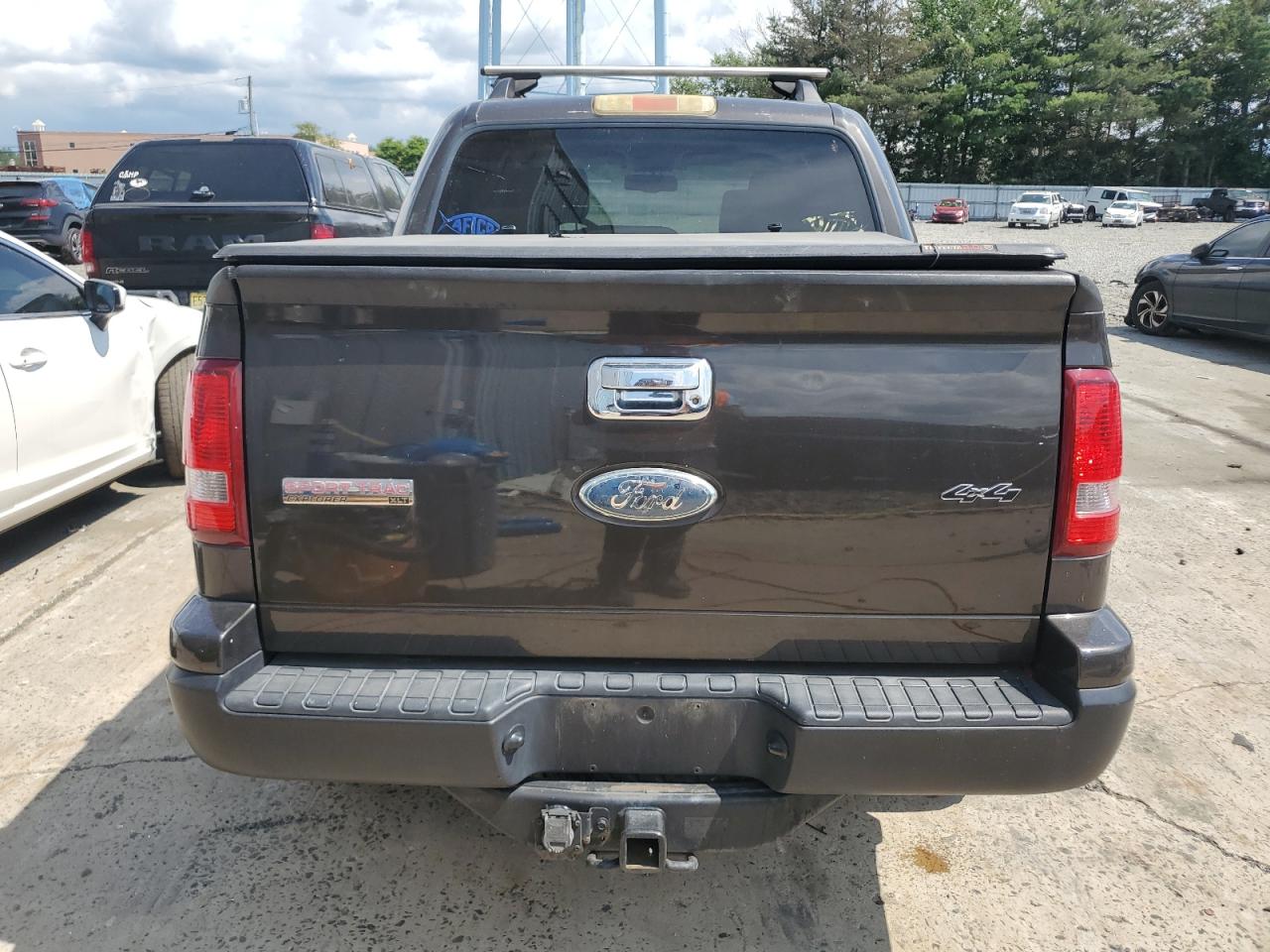 2007 Ford Explorer Sport Trac Xlt VIN: 1FMEU51K37UA26694 Lot: 64556995