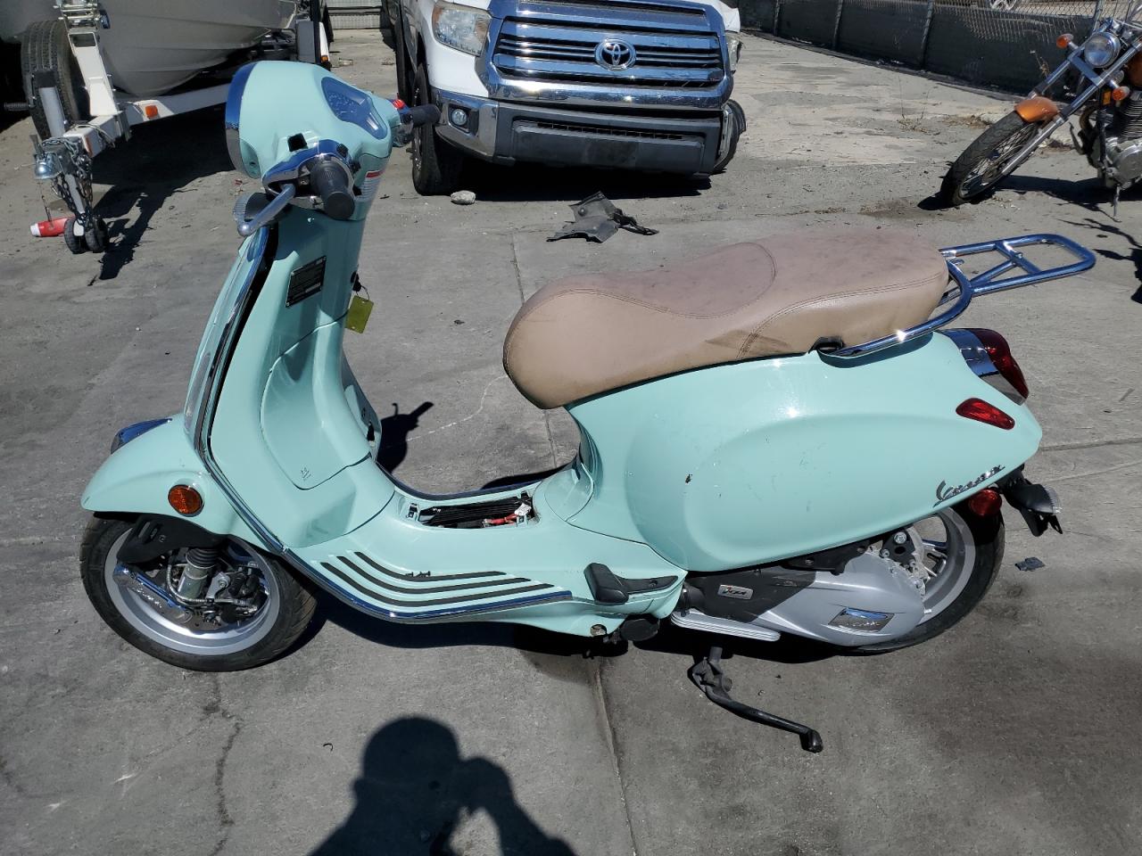 2022 Vespa Primavera/Sprint 150 VIN: ZAPM818G6N5907877 Lot: 66542775