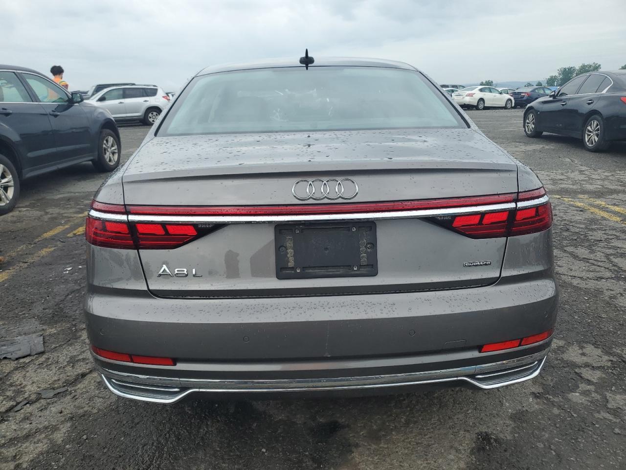 2019 Audi A8 L VIN: WAU8DAF85KN001836 Lot: 62670185