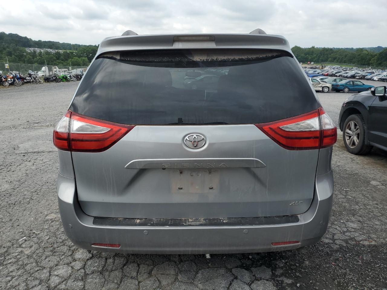 2015 Toyota Sienna Xle VIN: 5TDYK3DC4FS633285 Lot: 64719795
