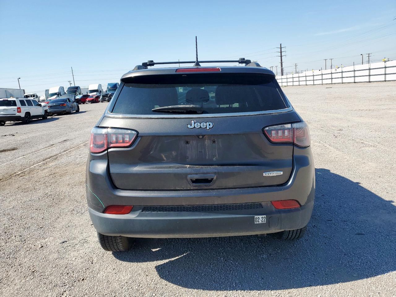 2018 Jeep Compass Latitude VIN: 3C4NJCBBXJT408559 Lot: 63116735