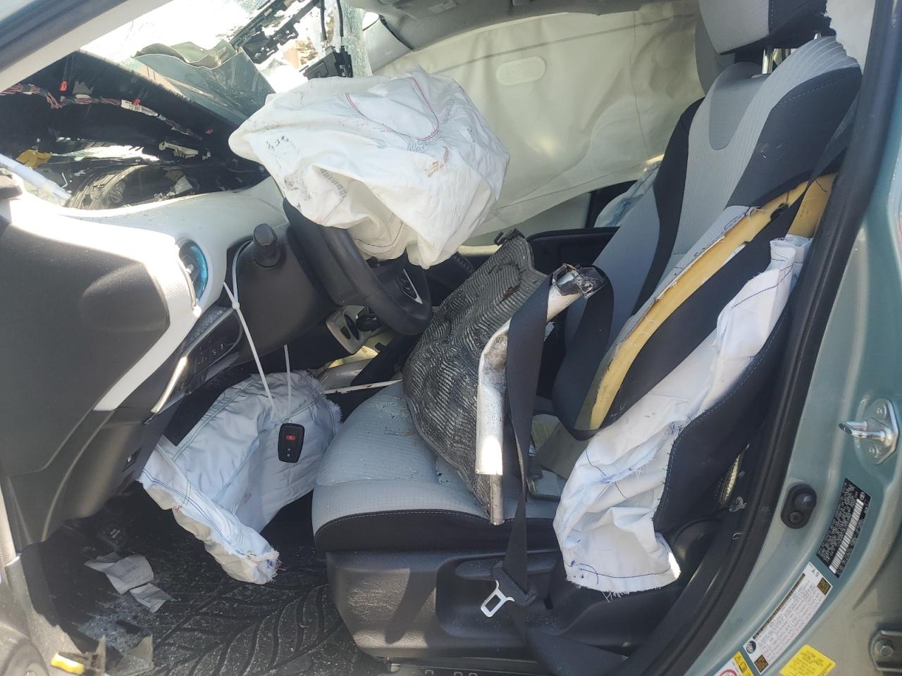 2018 Toyota Prius VIN: JTDKARFU8J3063982 Lot: 65457485