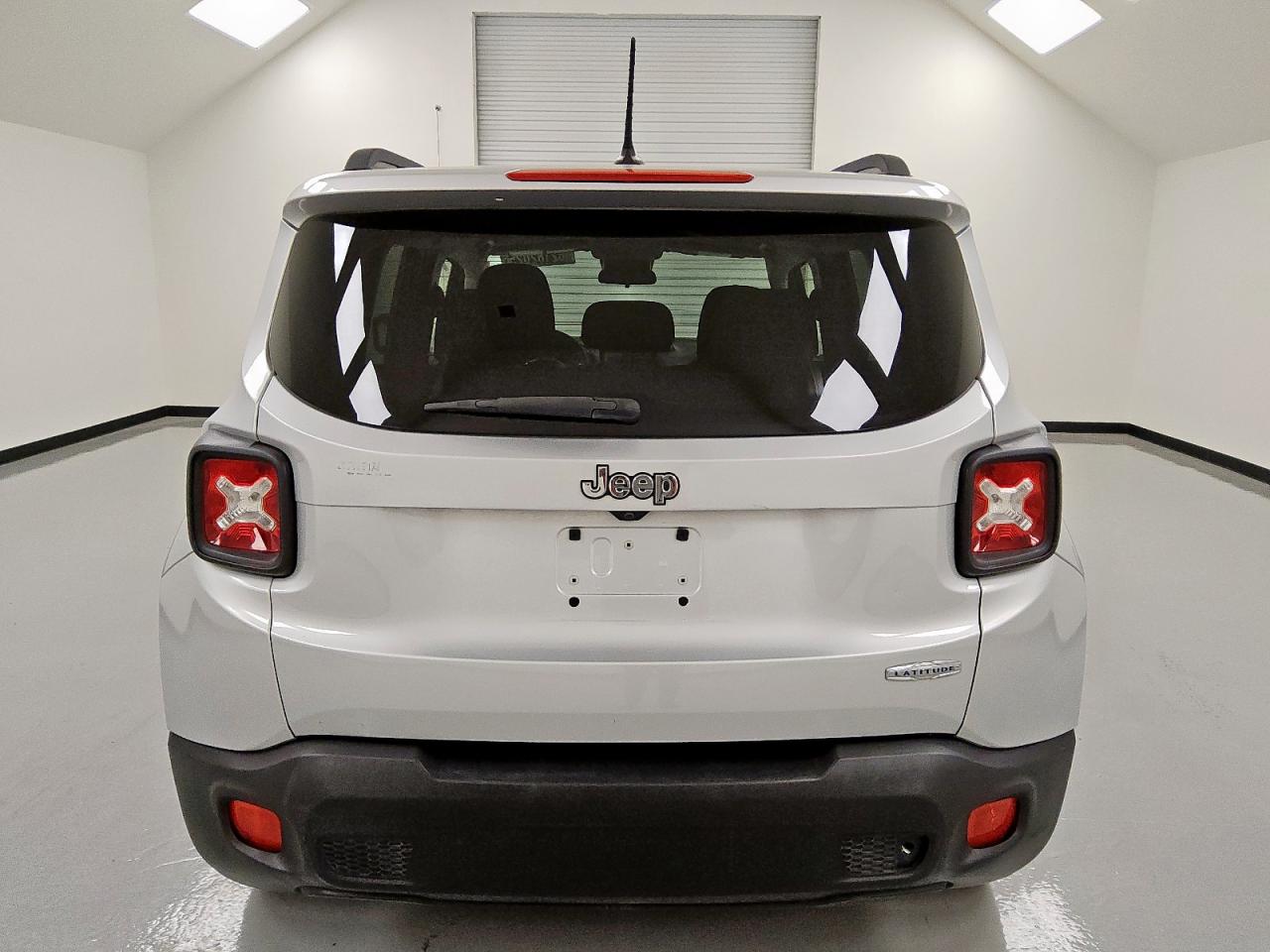 2017 Jeep Renegade Latitude VIN: ZACCJABB1HPE40278 Lot: 62182025