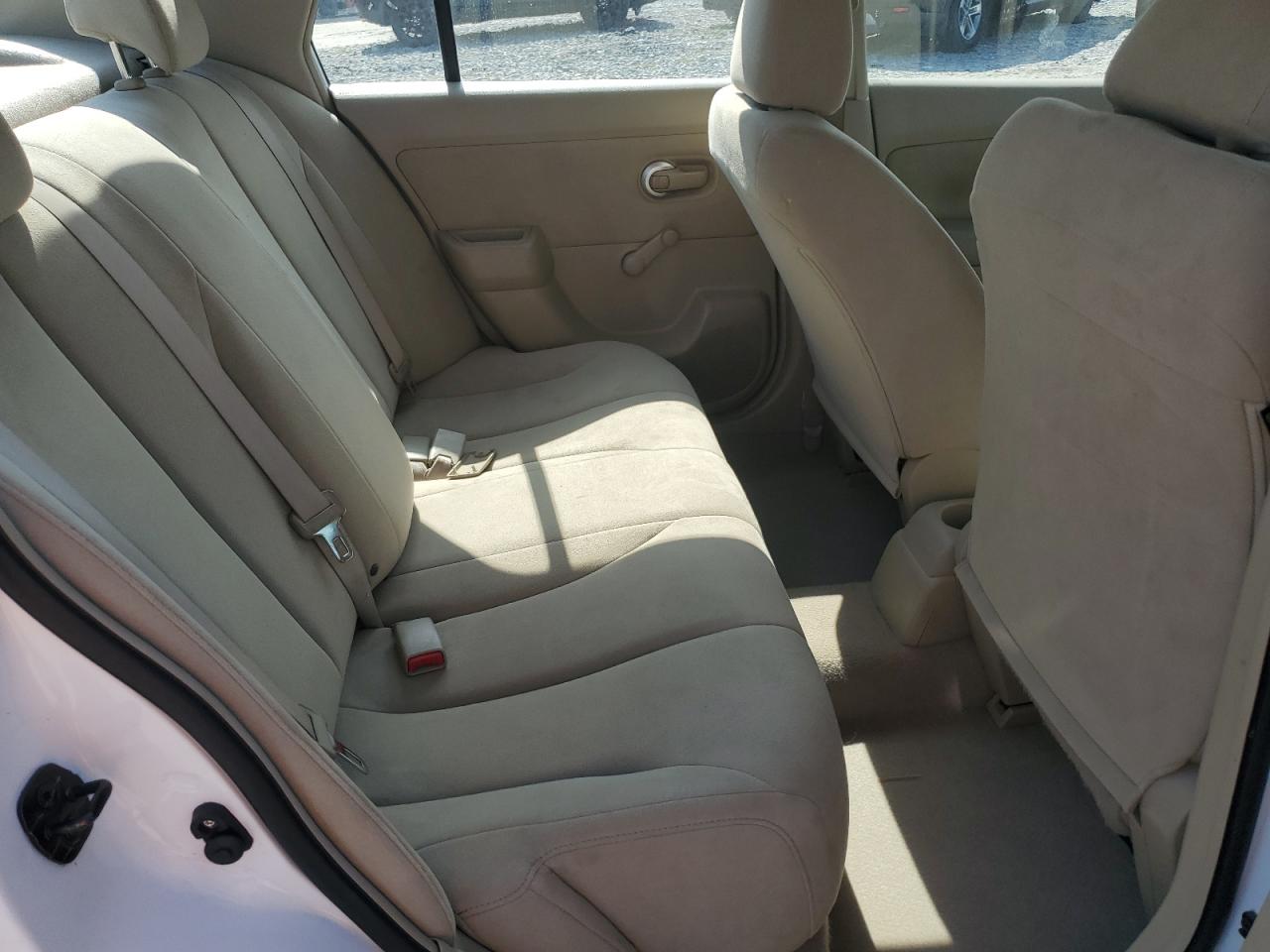 2008 Nissan Versa S VIN: 3N1BC11E38L435869 Lot: 64826485