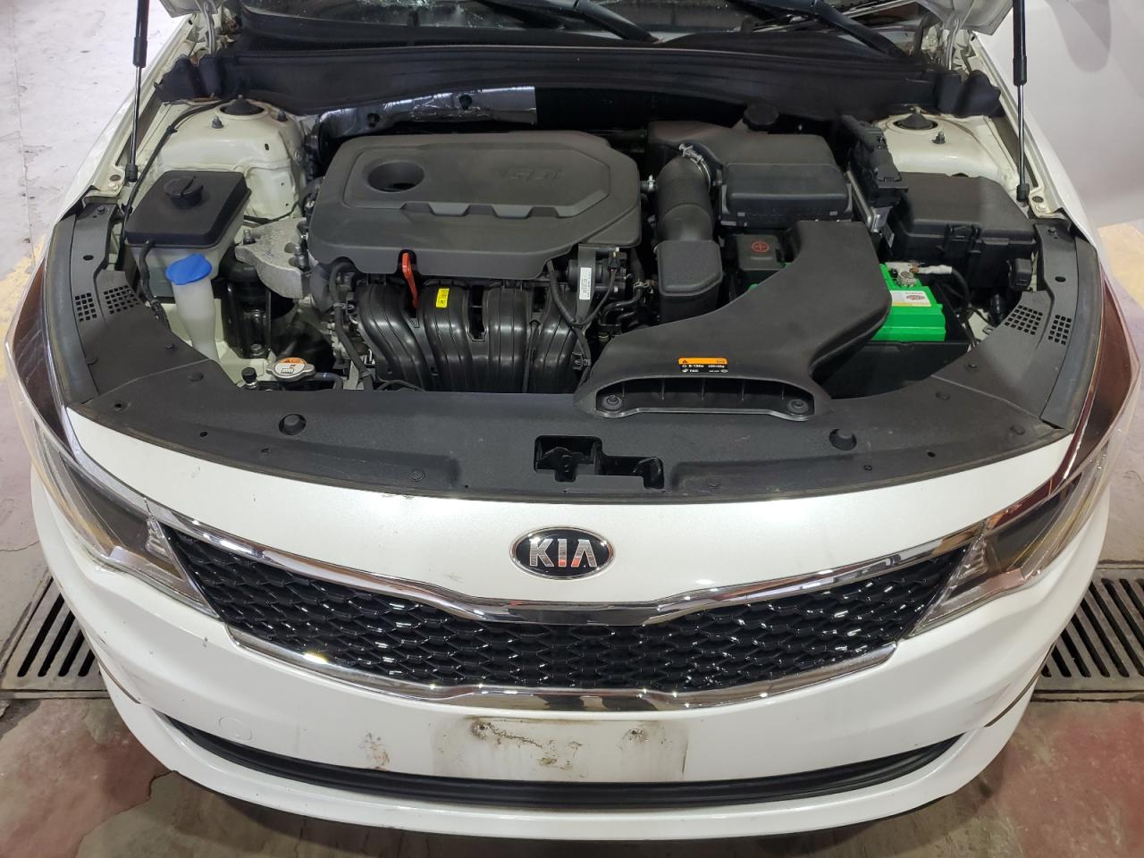 2016 Kia Optima Lx VIN: KNAGT4L37G5098845 Lot: 65385775