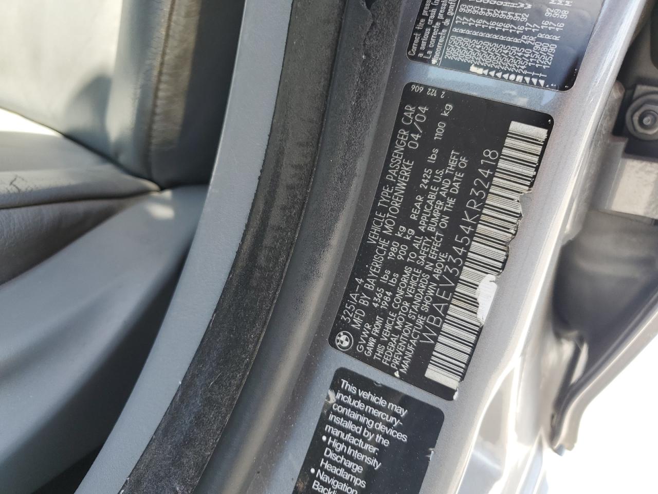 2004 BMW 325 I VIN: WBAEV33454KR32418 Lot: 64049735