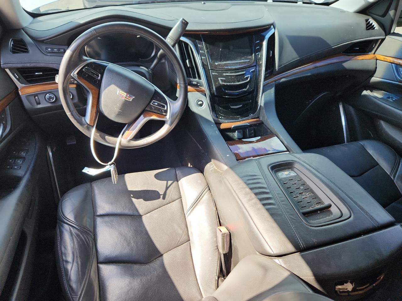 2017 Cadillac Escalade Luxury VIN: 1GYS4BKJ1HR153910 Lot: 62933895