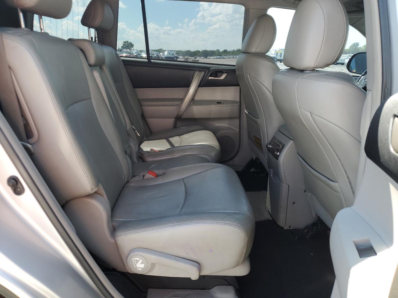 2012 Toyota Highlander Base VIN: 5TDZK3EH2CS059540 Lot: 64847055