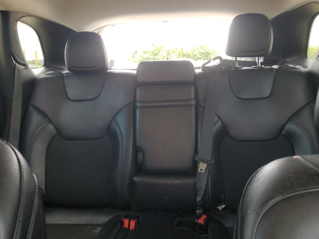 2019 Jeep Cherokee Latitude Plus VIN: 1C4PJMLB0KD260944 Lot: 65191925