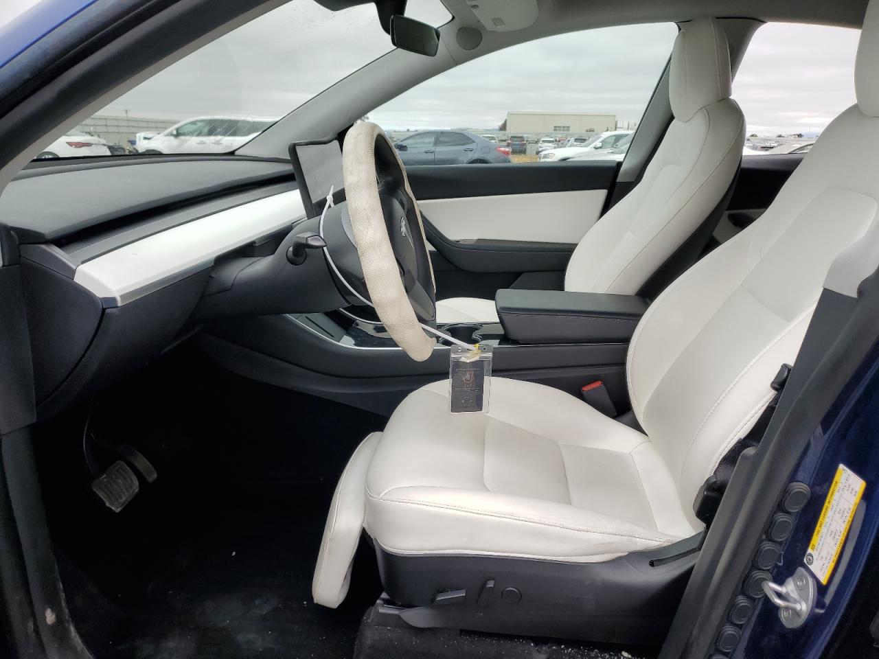 2020 Tesla Model Y VIN: 5YJYGDEE5LF044771 Lot: 63818875
