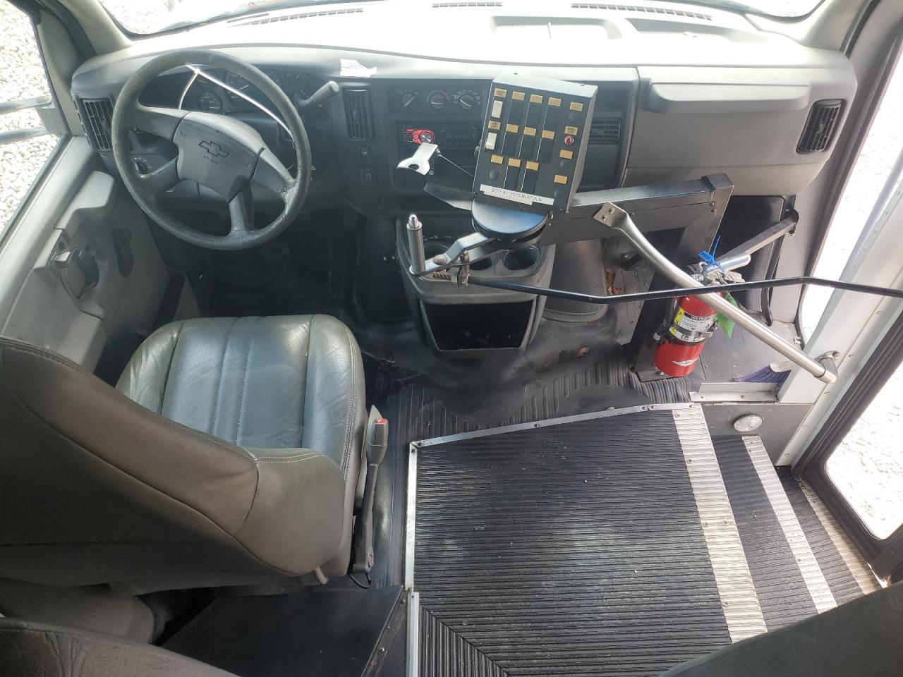 2003 Chevrolet Express G3500 VIN: 1GBJG31U931200249 Lot: 65116585