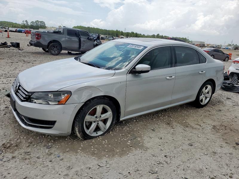  VOLKSWAGEN PASSAT 2013 Серебристый