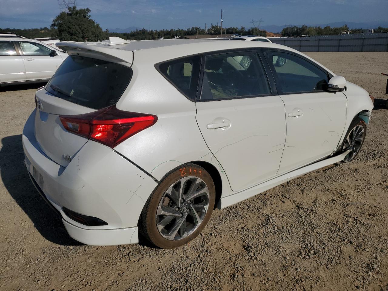 jtnkarje4hj546399 JTNKARJE4HJ546399 2017 Toyota Corolla Im