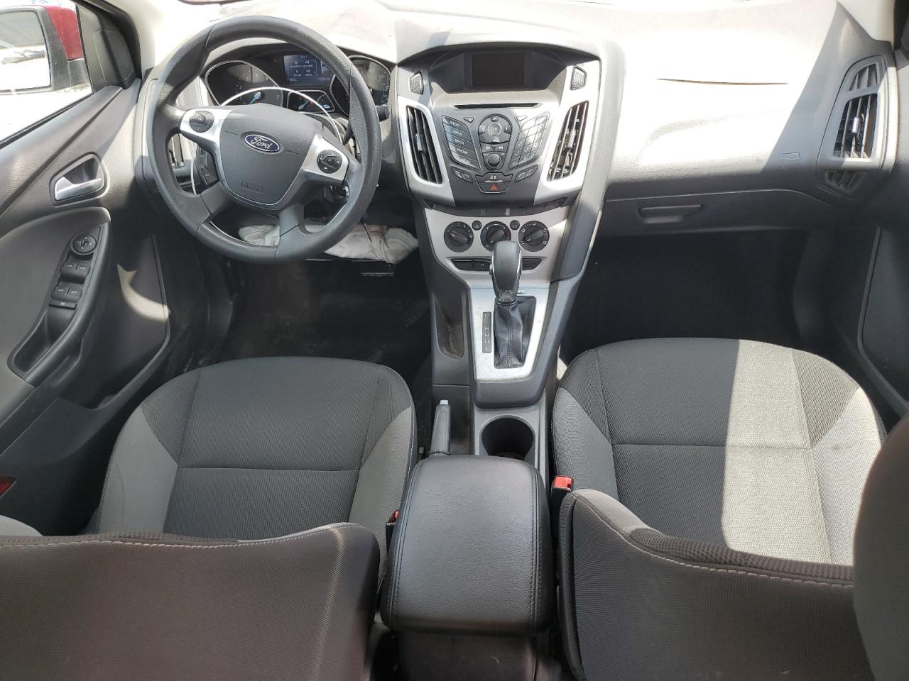 2014 Ford Focus Se VIN: 1FADP3F24EL310302 Lot: 65281475