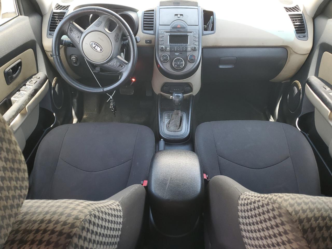 2011 Kia Soul + VIN: KNDJT2A26B7718296 Lot: 63435225