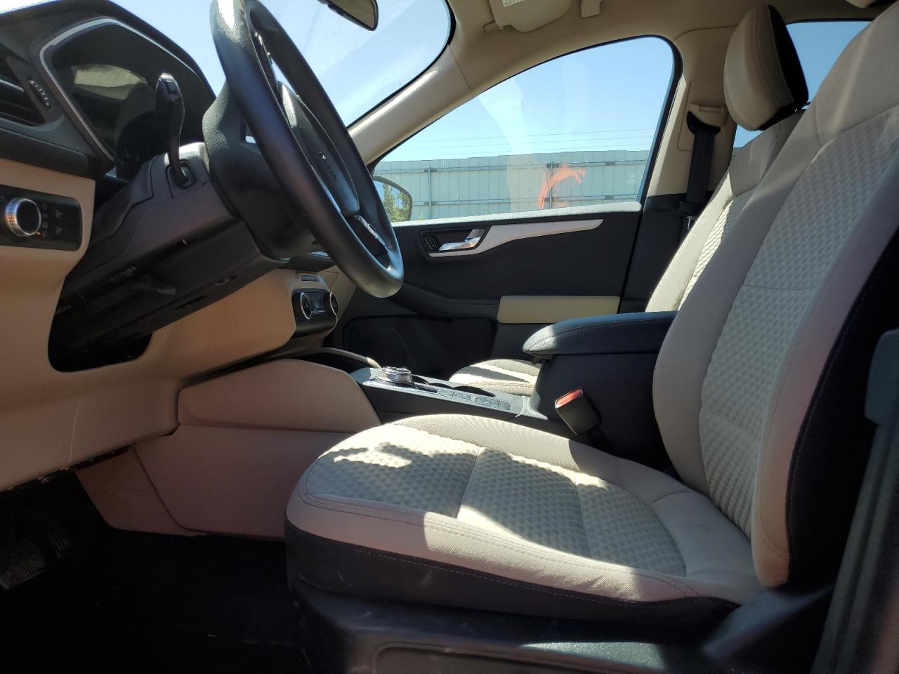 2020 Ford Escape Se VIN: 1FMCU9G6XLUB23586 Lot: 64953035