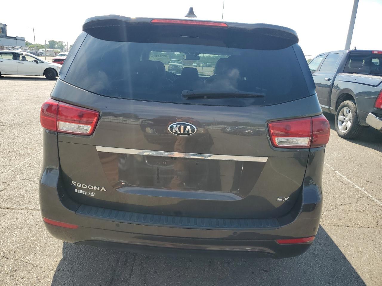 2018 Kia Sedona Ex VIN: KNDMC5C14J6396913 Lot: 63844905