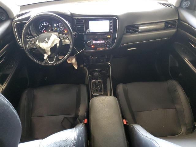  MITSUBISHI OUTLANDER 2018 Серебристый