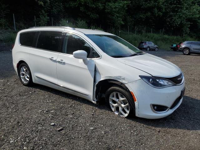  CHRYSLER PACIFICA 2017 White