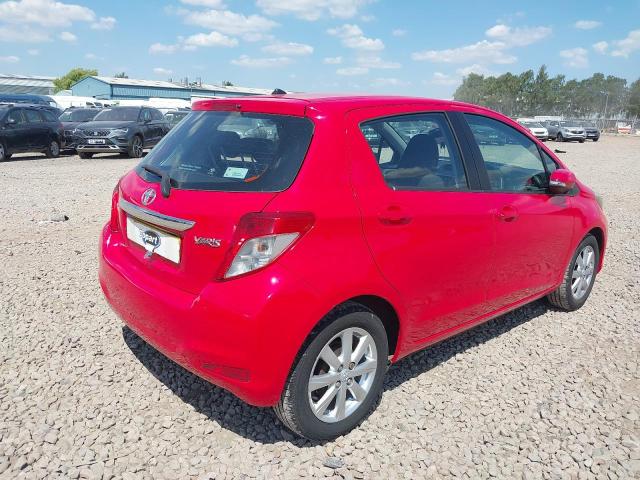 2011 TOYOTA YARIS TR V