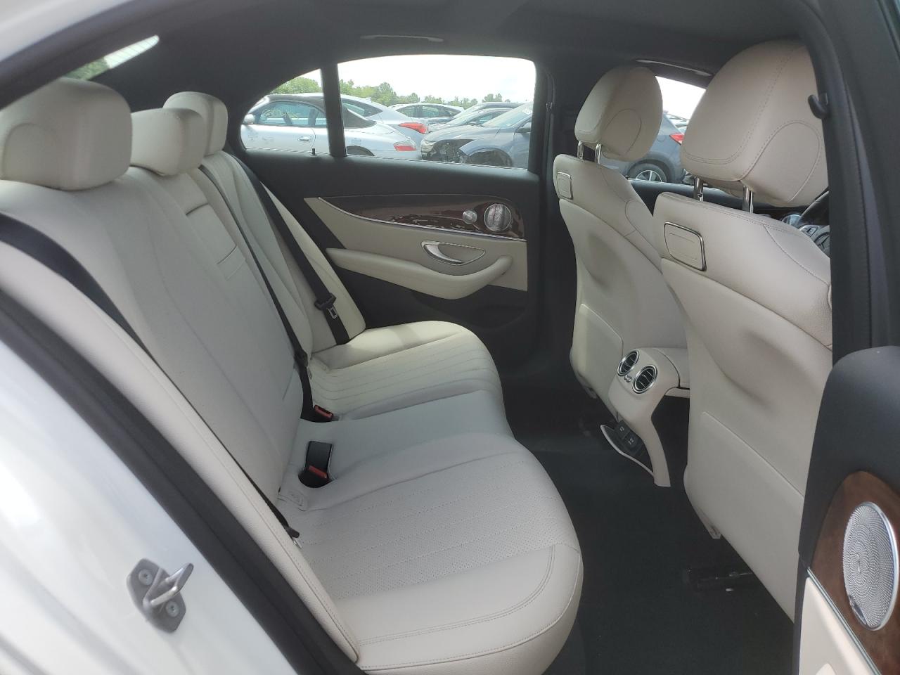 2018 Mercedes-Benz E 300 4Matic VIN: WDDZF4KB4JA366881 Lot: 63927185
