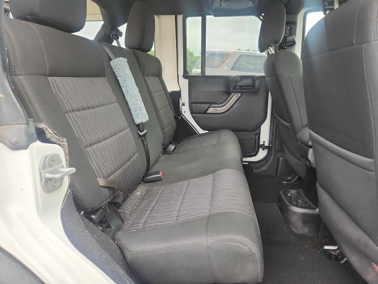 2012 Jeep Wrangler Unlimited Sport VIN: 1C4HJWDG1CL135016 Lot: 65216515