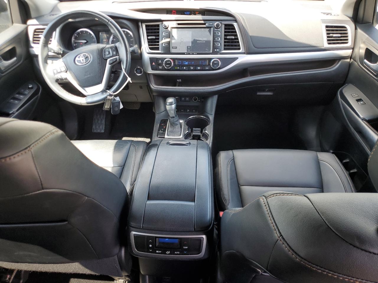 2017 Toyota Highlander Se VIN: 5TDJZRFH1HS408351 Lot: 64393015