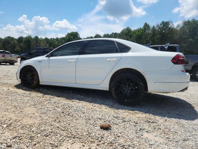  VOLKSWAGEN PASSAT 2018 Biały