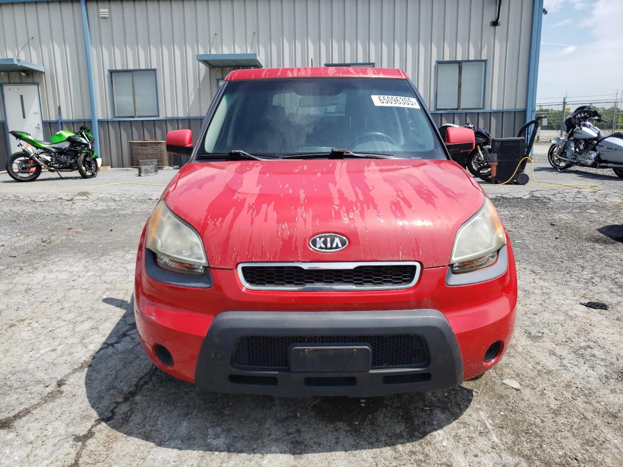 2010 Kia Soul + VIN: KNDJT2A25A7117394 Lot: 65096305