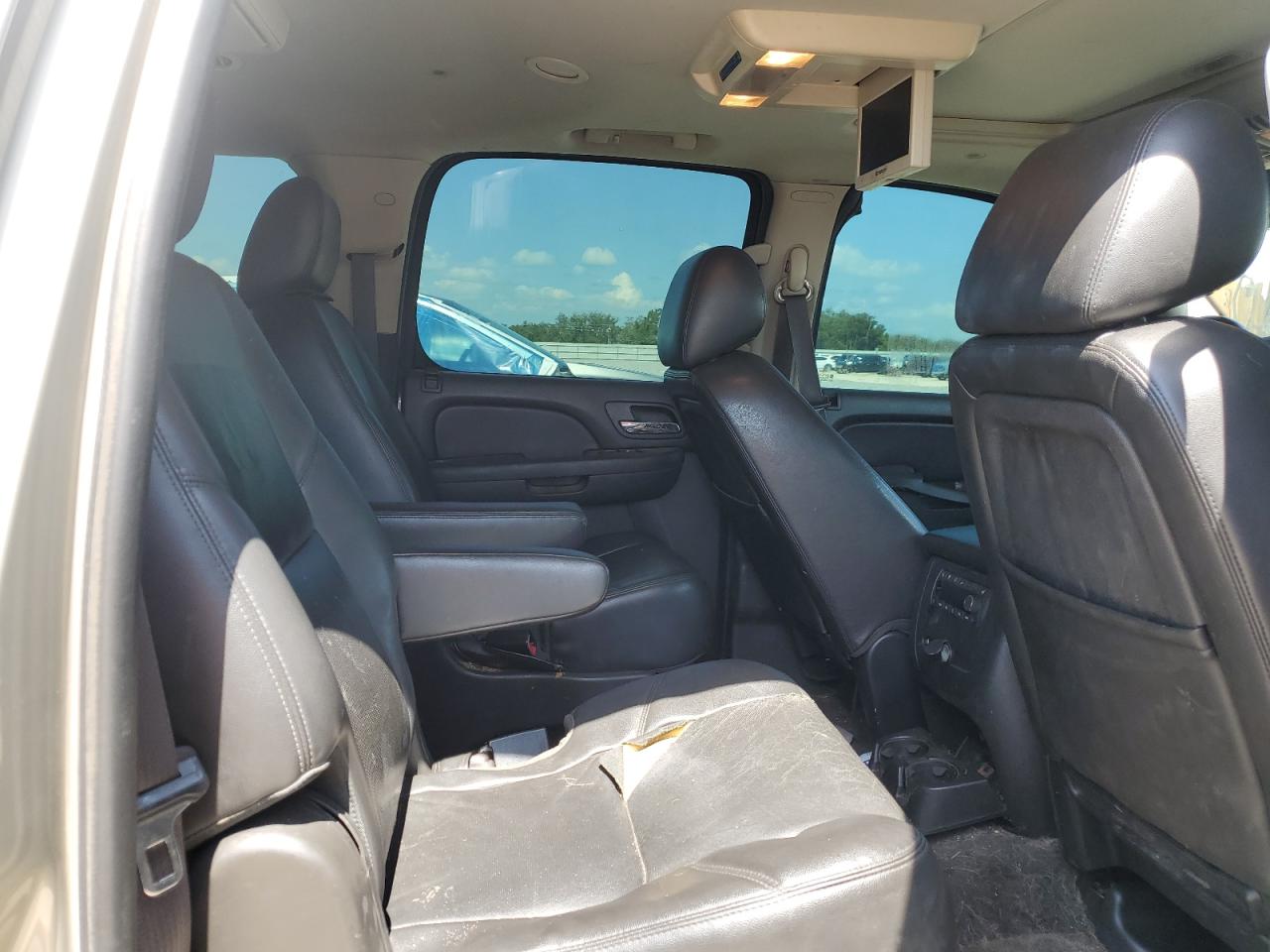 2014 Chevrolet Suburban K1500 Ltz VIN: 1GNSKKE76ER176923 Lot: 64329985