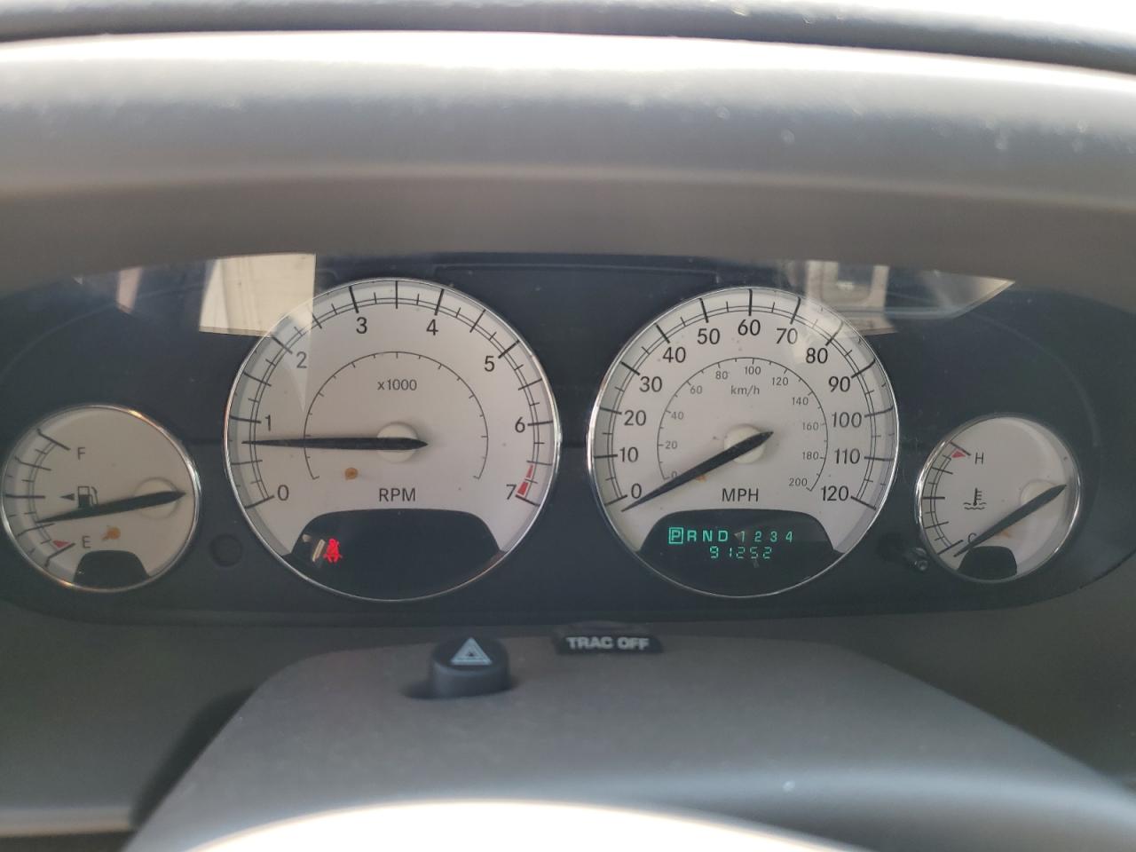 2004 Chrysler Sebring Limited VIN: 1C3EL65R54N335808 Lot: 63443935