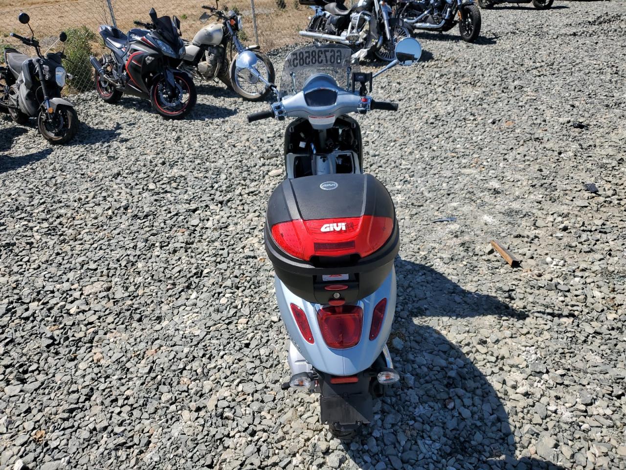 2021 Vespa Primavera/Sprint 150 VIN: ZAPM818G4M5904183 Lot: 66738585