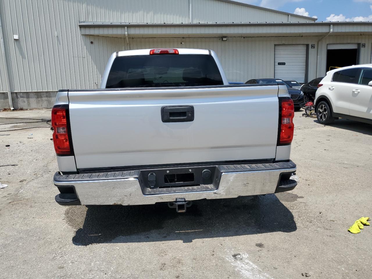 2018 Chevrolet Silverado K1500 Lt VIN: 3GCUKREC1JG546628 Lot: 64519995