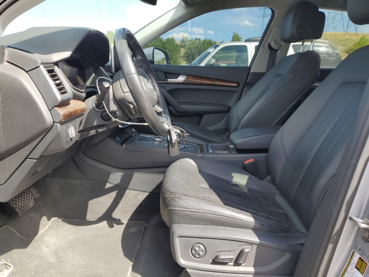 2018 Audi Q5 Premium VIN: WA1ANAFYXJ2155647 Lot: 64397905