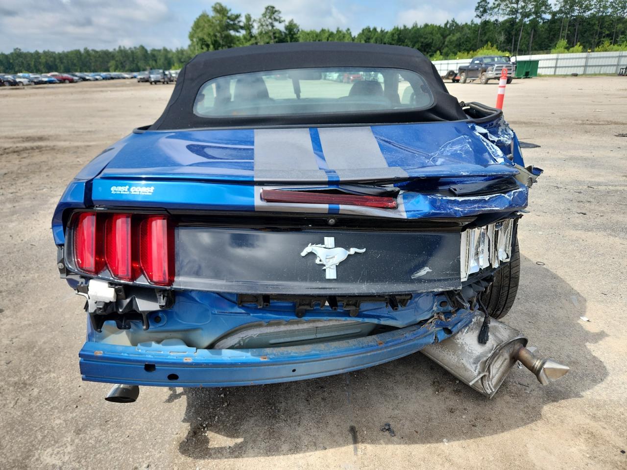 2017 Ford Mustang VIN: 1FATP8EM0H5288870 Lot: 64239555