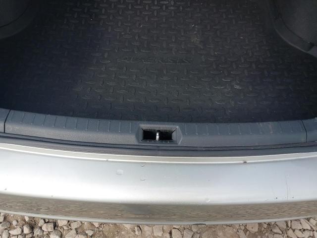 2005 TOYOTA AVENSIS T3