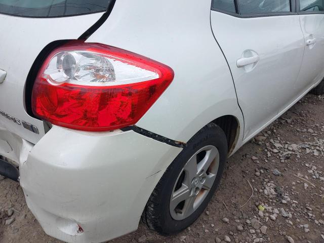 2011 TOYOTA AURIS HYBR