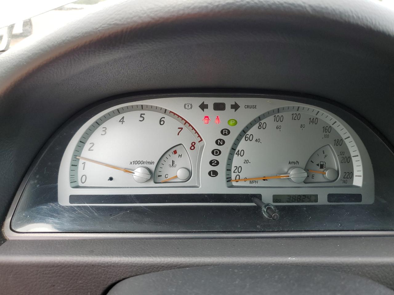 2004 Toyota Camry Le VIN: 4T1BE32K04U812094 Lot: 64277005