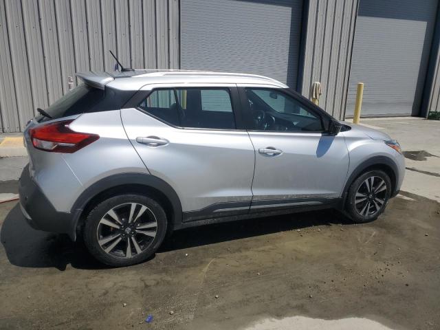  NISSAN KICKS 2020 Srebrny