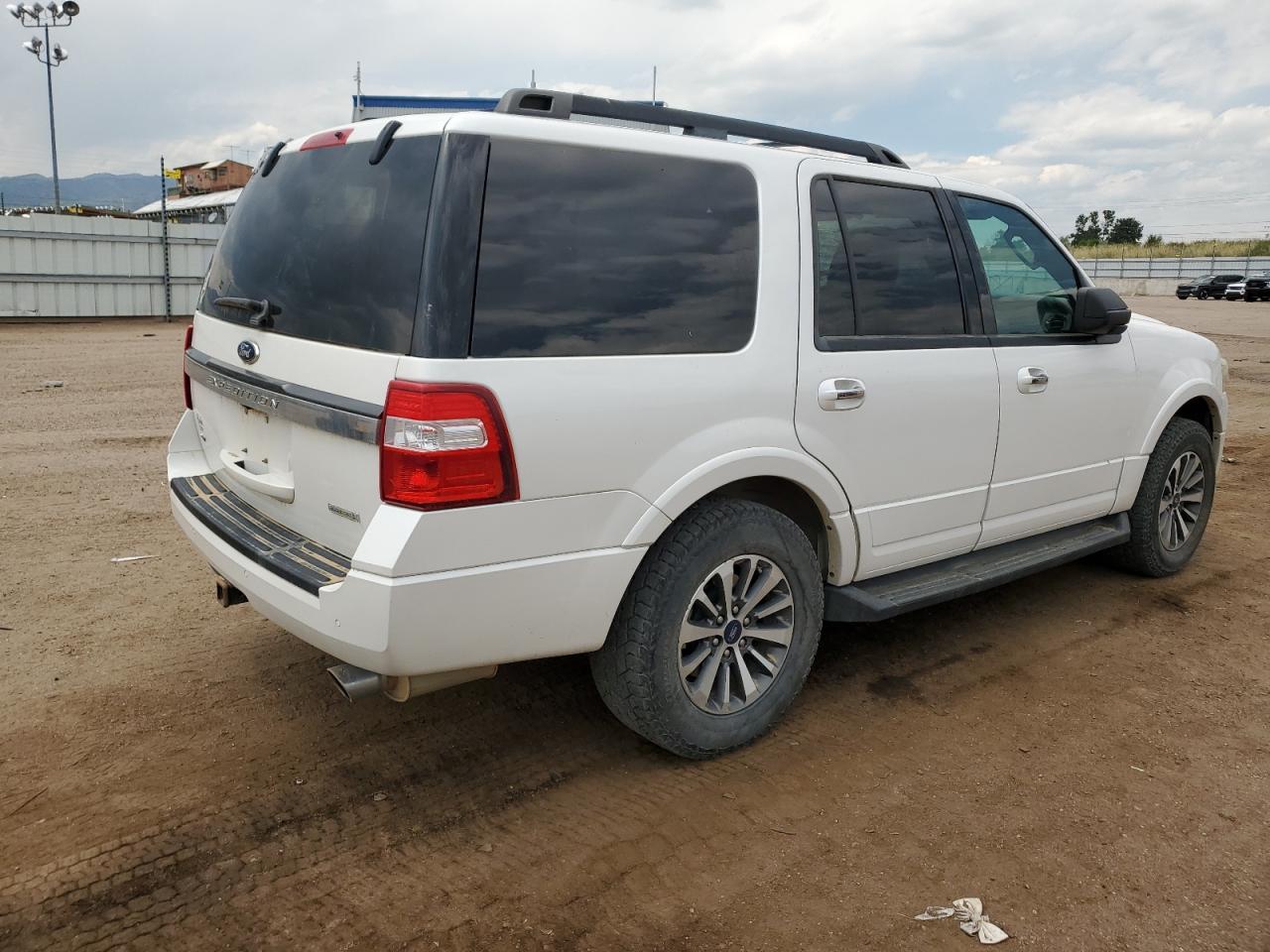 2015 Ford Expedition Xlt VIN: 1FMJU1JT8FEF30876 Lot: 65386565