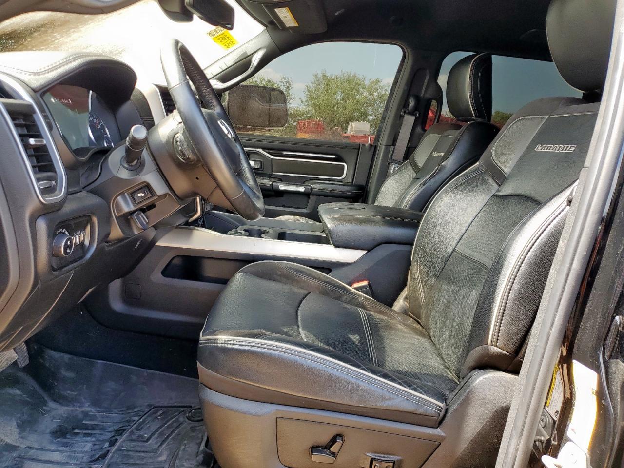 2019 Ram 2500 Laramie VIN: 3C6UR5NL7KG653678 Lot: 65065745