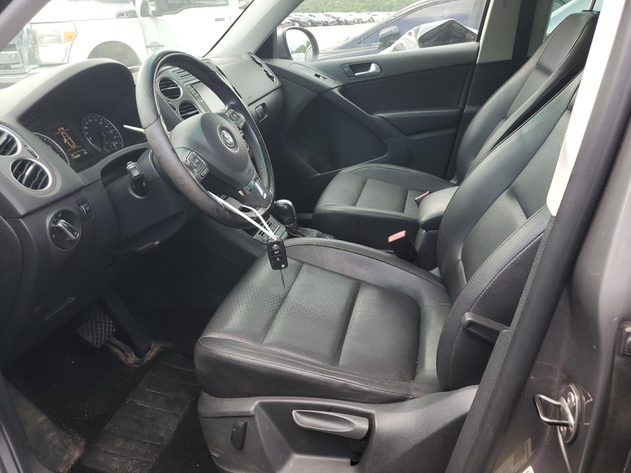 2011 Volkswagen Tiguan S VIN: WVGAV7AX9BW548553 Lot: 65383045