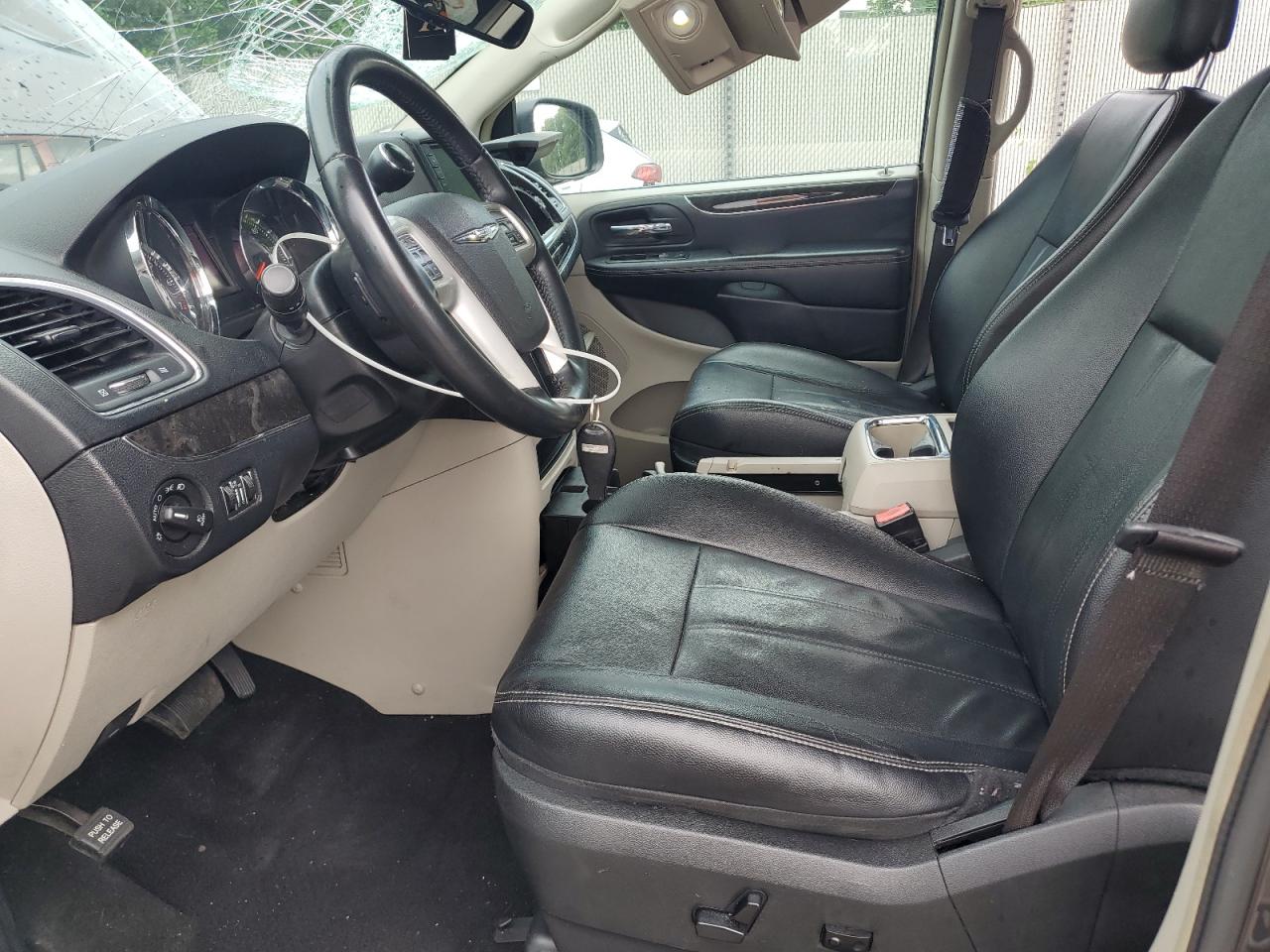 2015 Chrysler Town & Country Touring VIN: 2C4RC1BGXFR565286 Lot: 64426755