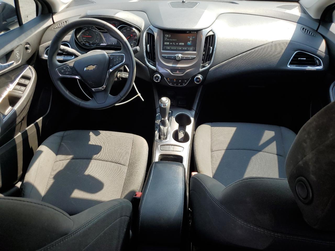 2017 Chevrolet Cruze Lt VIN: 1G1BE5SM5H7232340 Lot: 64610665