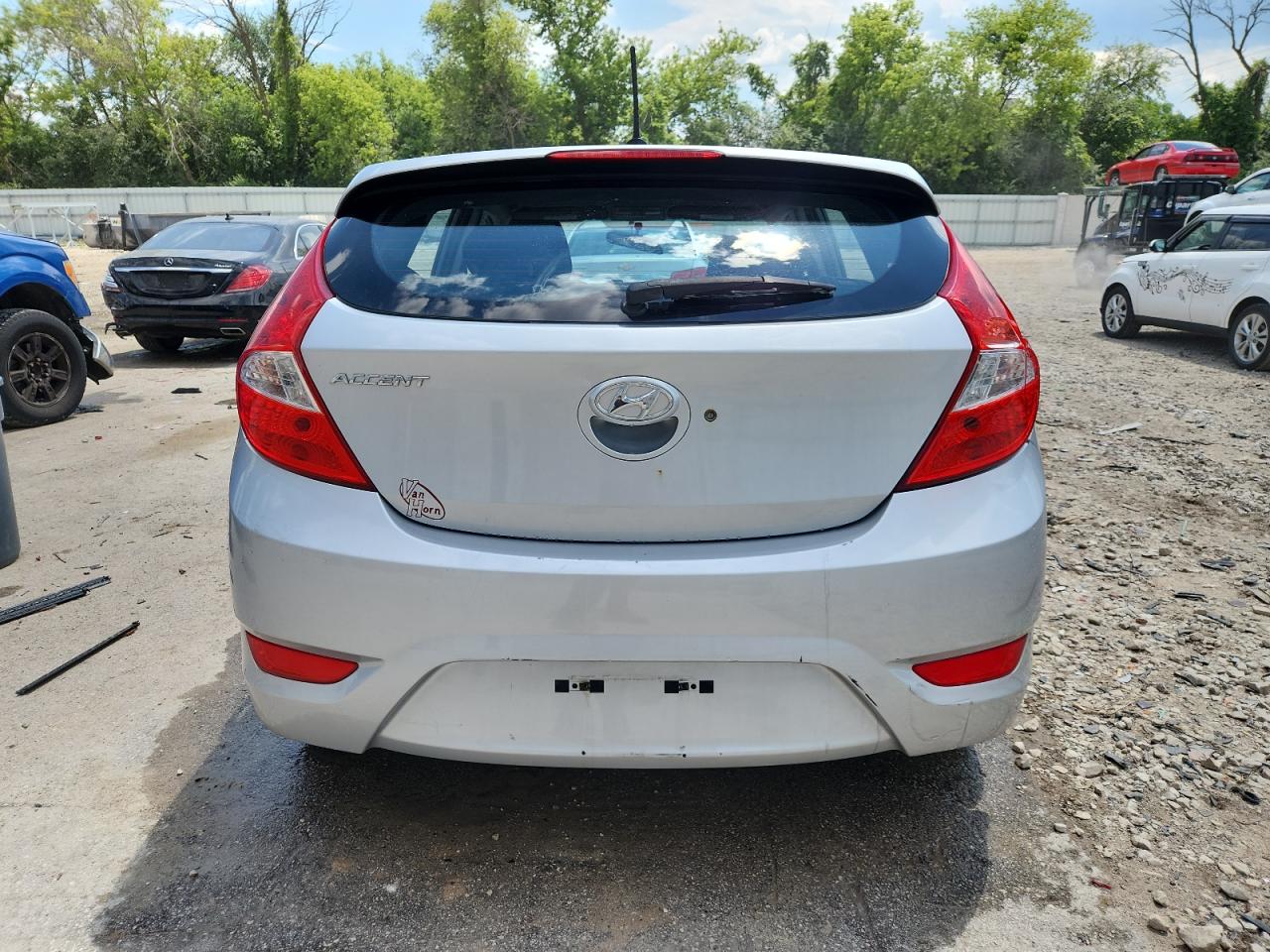 2015 Hyundai Accent Gls VIN: KMHCU5AE6FU205697 Lot: 63021735