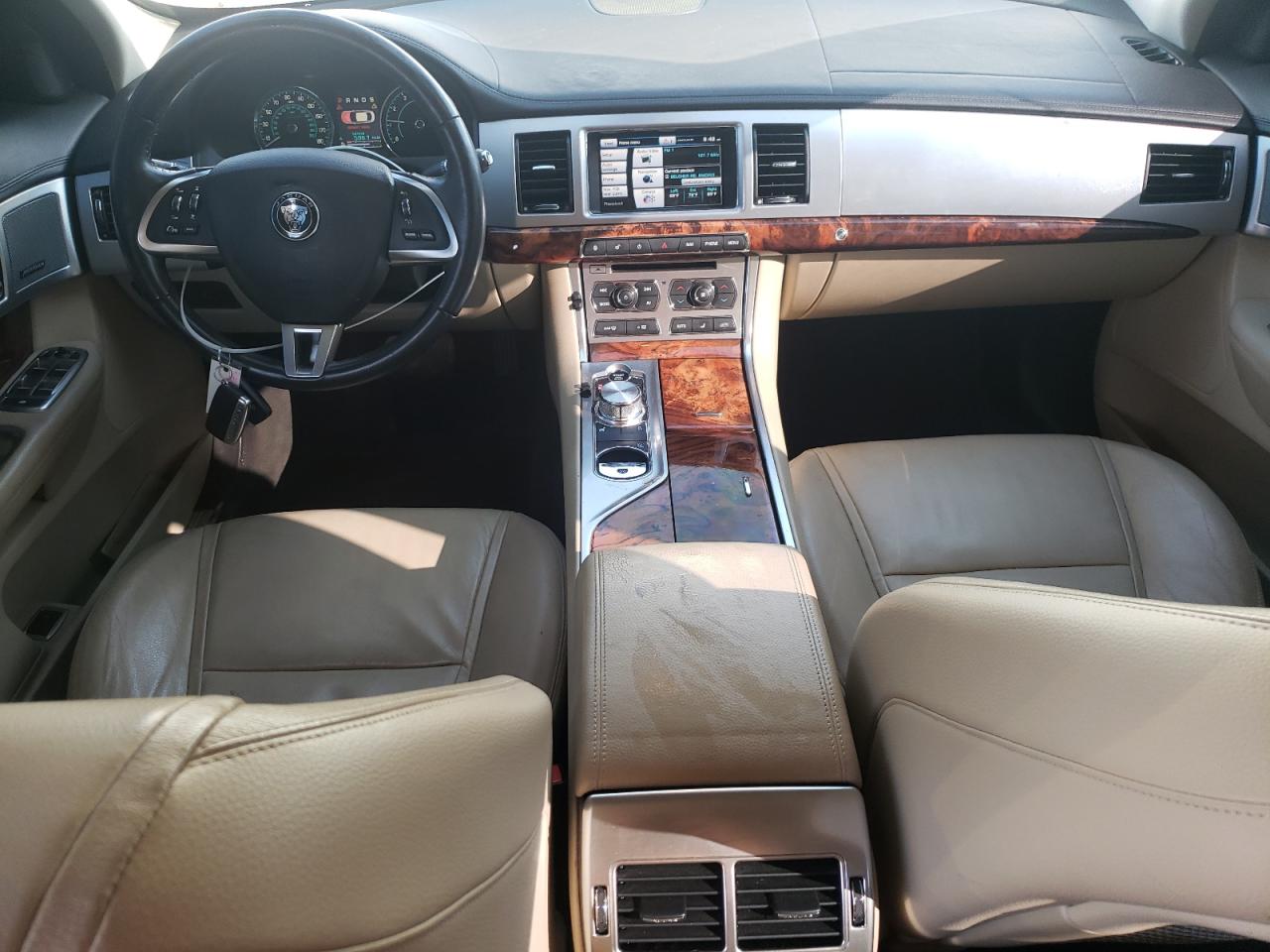 2015 Jaguar Xf 2.0T Premium VIN: SAJWA0FS2FPU87414 Lot: 63309585