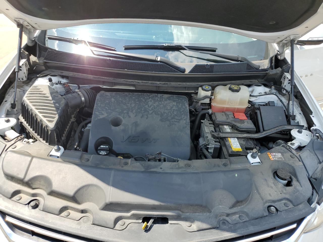 2018 Chevrolet Traverse Premier VIN: 1GNERKKW0JJ147818 Lot: 63485915